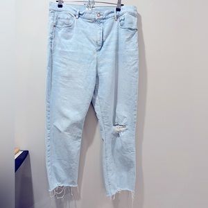 Loft Straight Crop Jean- Light Wash